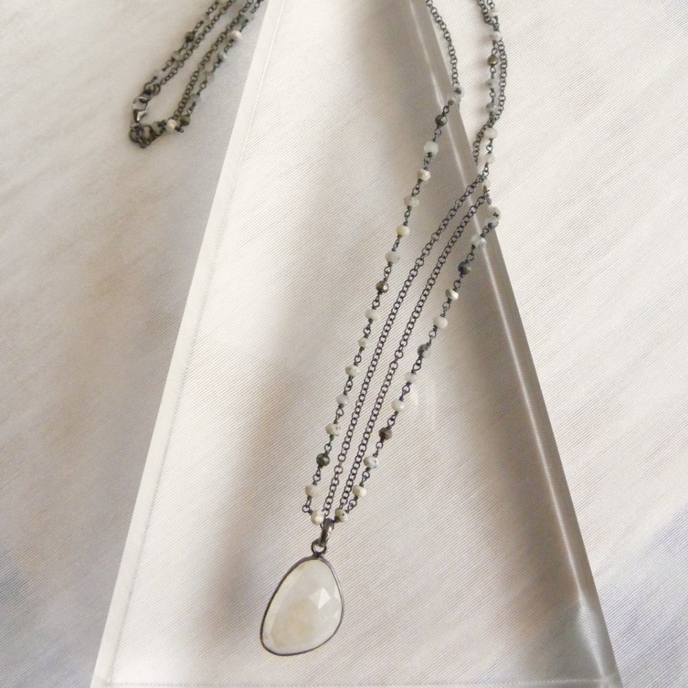Quality Opal Pendant  Duble Chain Necklance